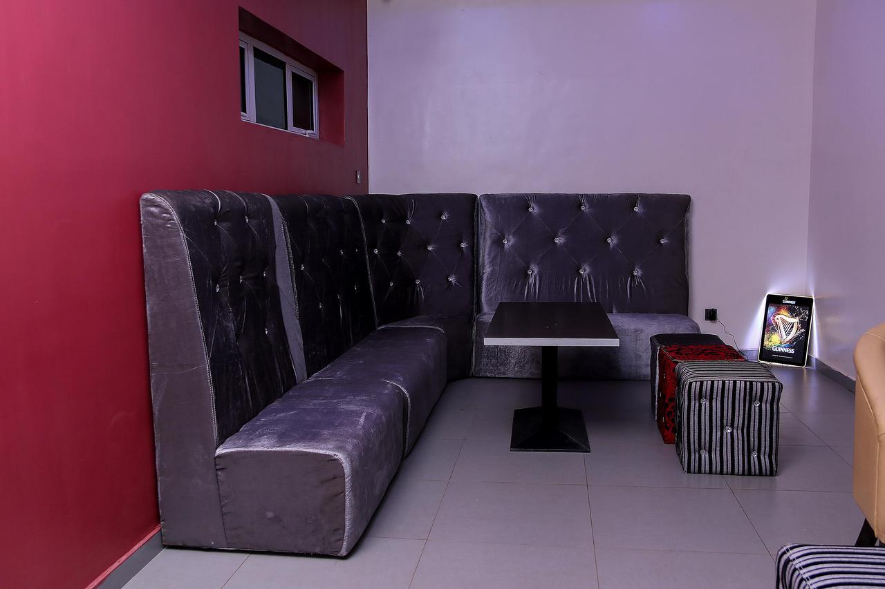 Albertville Luxury Rooms Ilesa Extérieur photo