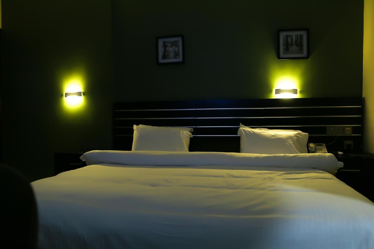 Albertville Luxury Rooms Ilesa Extérieur photo